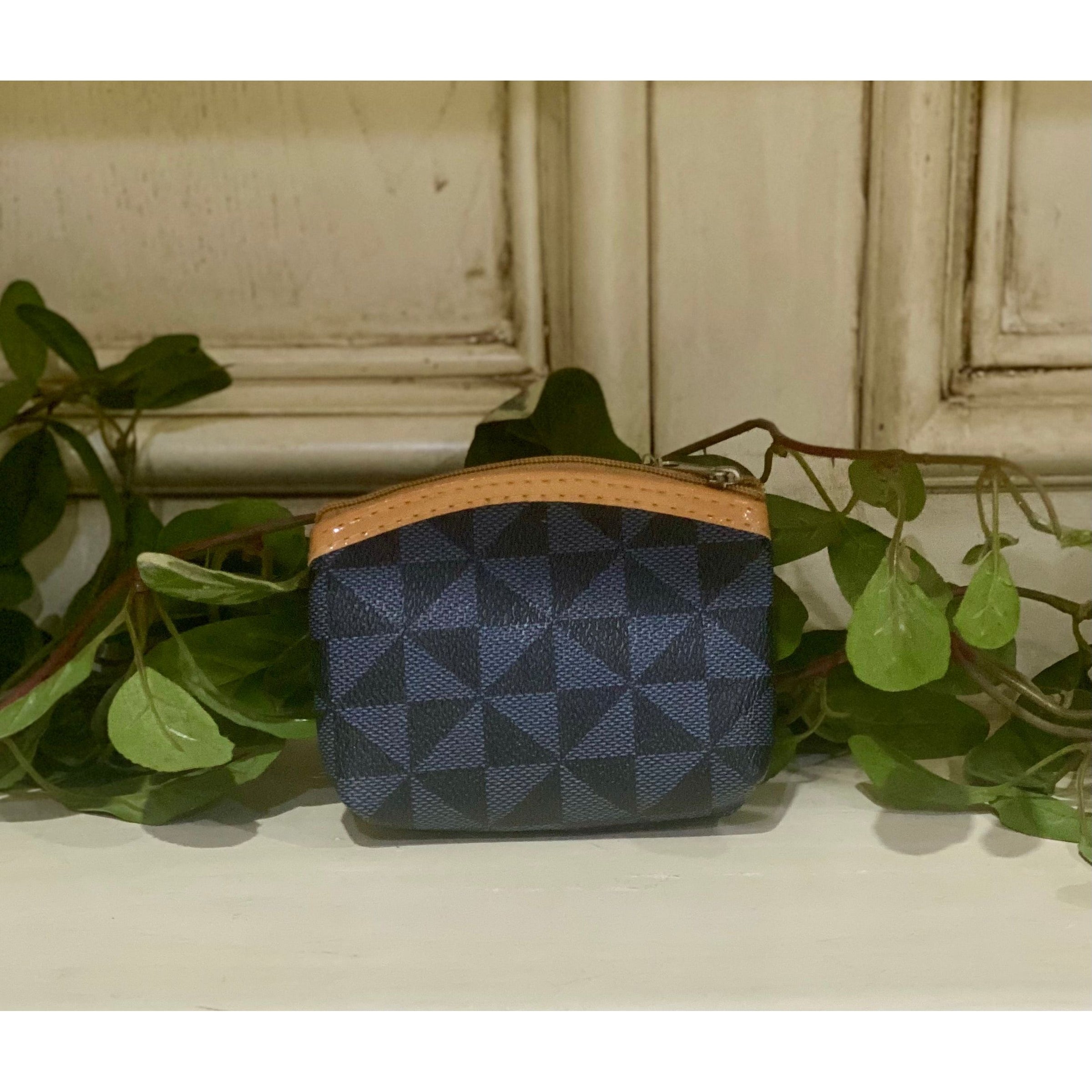 Triangle Tessellation Checkered Textured PU Coin Bag