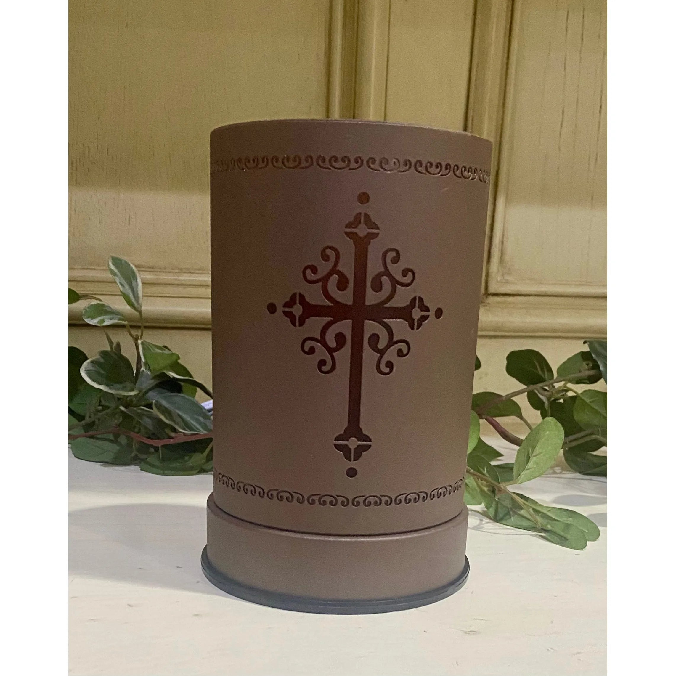Antique Cross Bronze Warmer by Scentchips®
