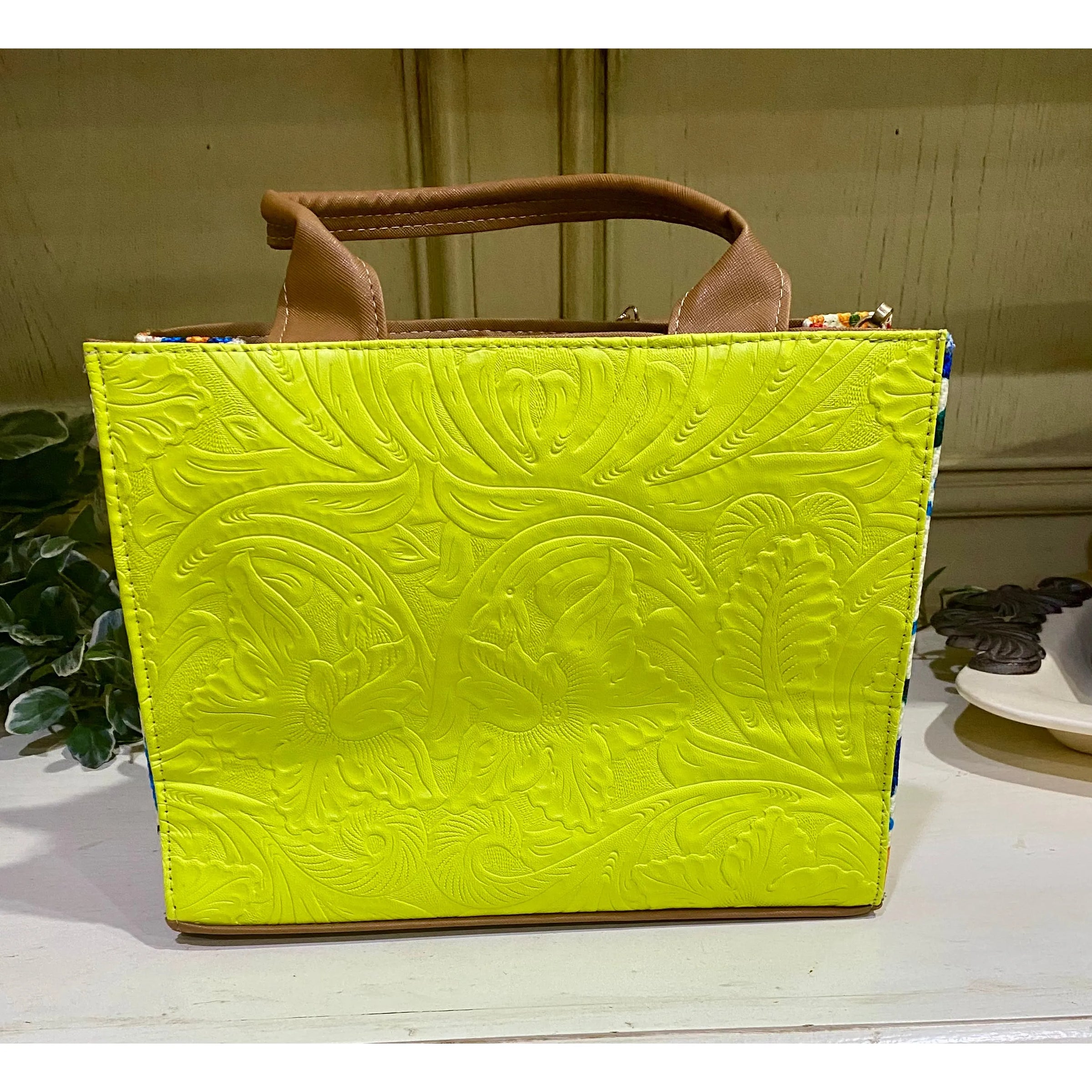 Artisanal Embroidered Look Leather Tote Bag – Medium