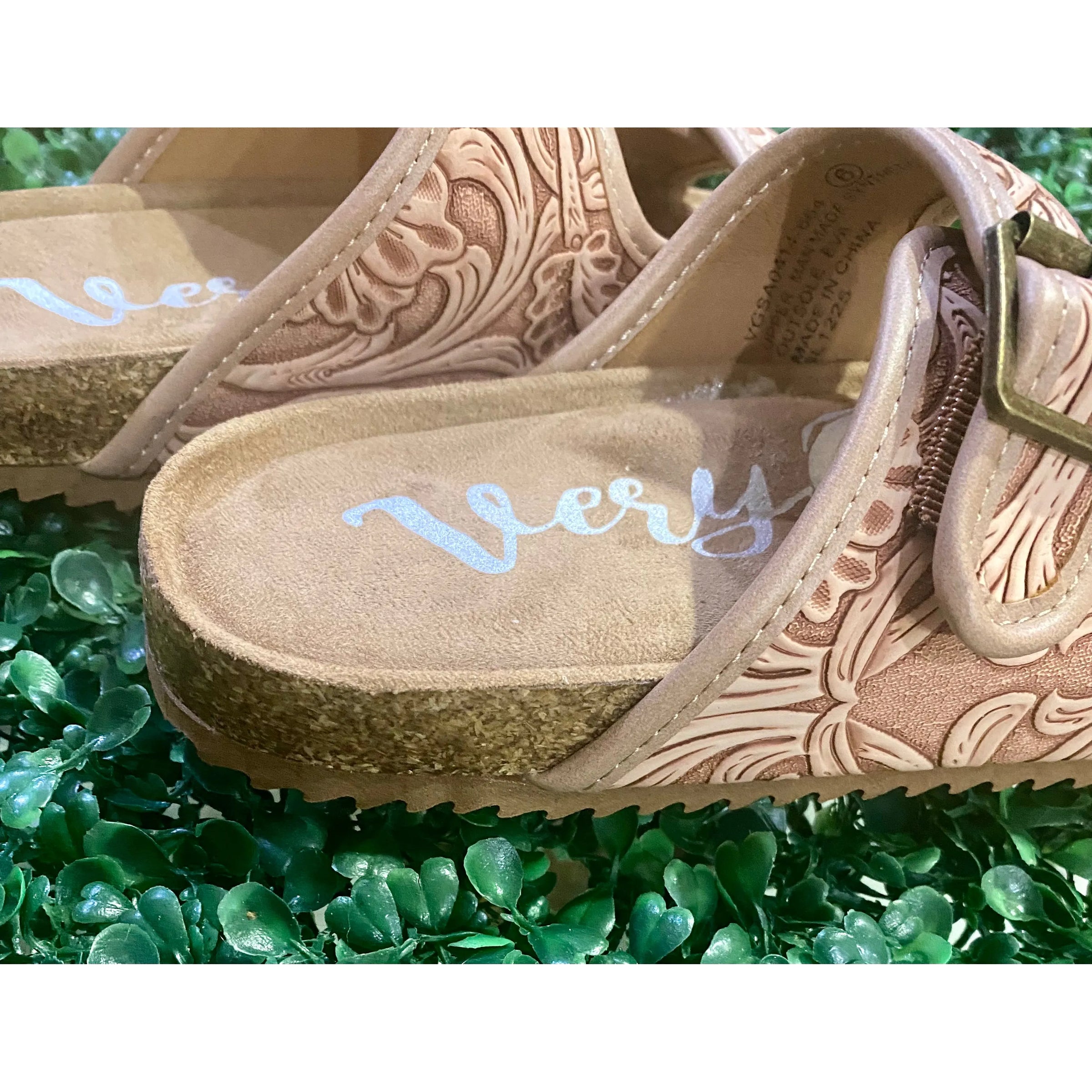 Very G Blush Tooled Western Buckle Sandals – Floral Cork Footbed Slip-On Sandals