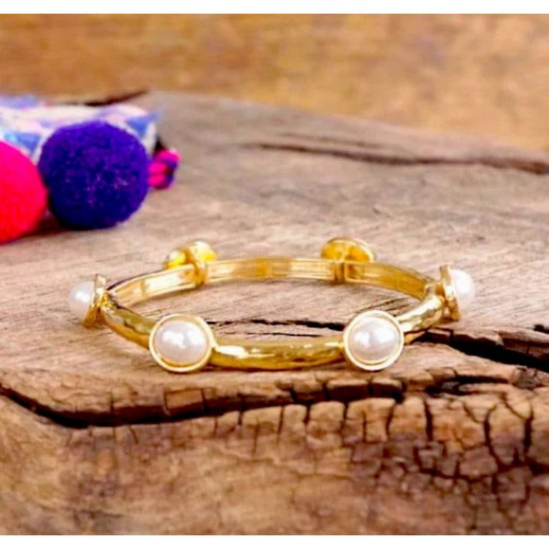Pearl Hammered Gold Stretch Bangle