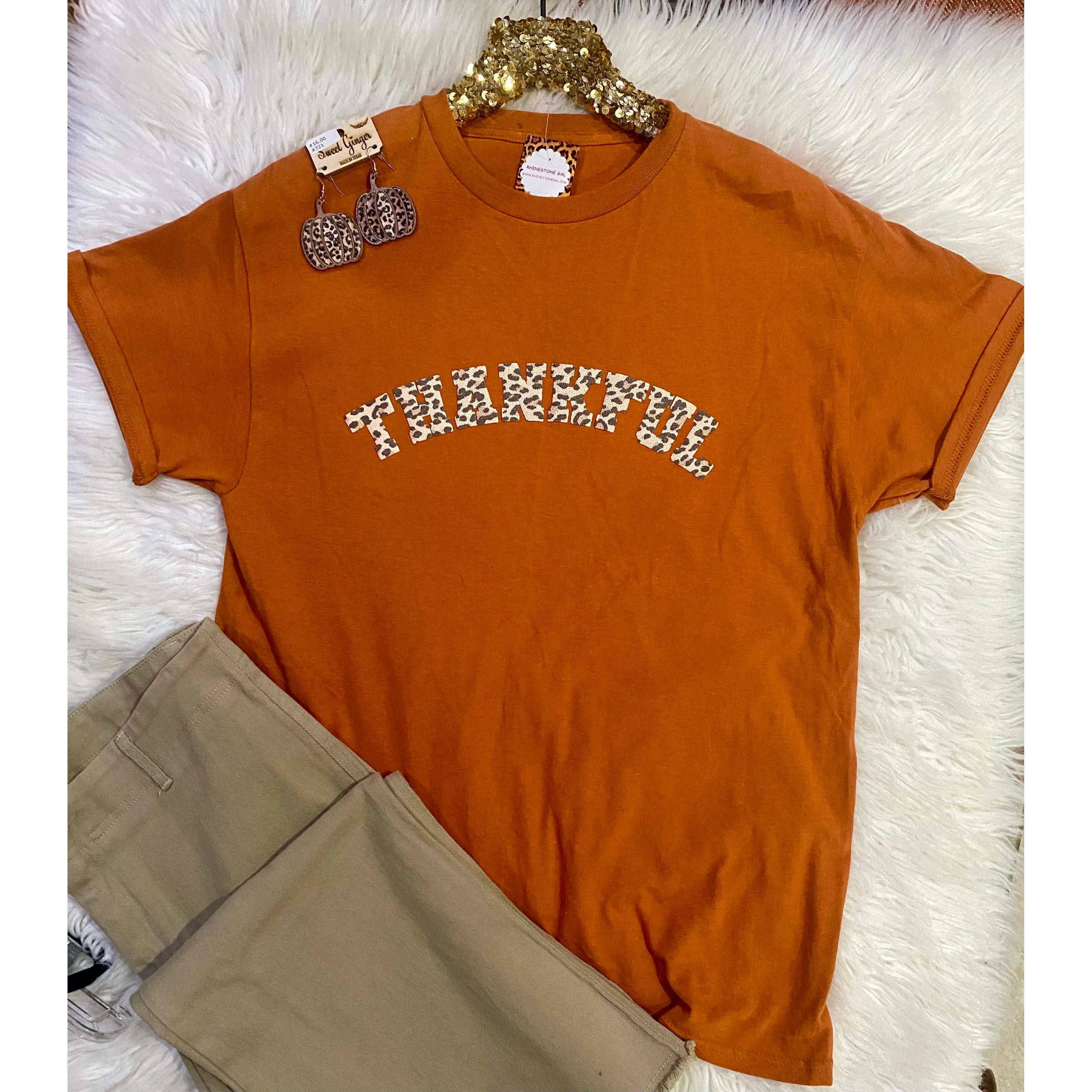 Burnt Orange Leopard Thankful Graphic Tee – Puffy Print Cotton Top