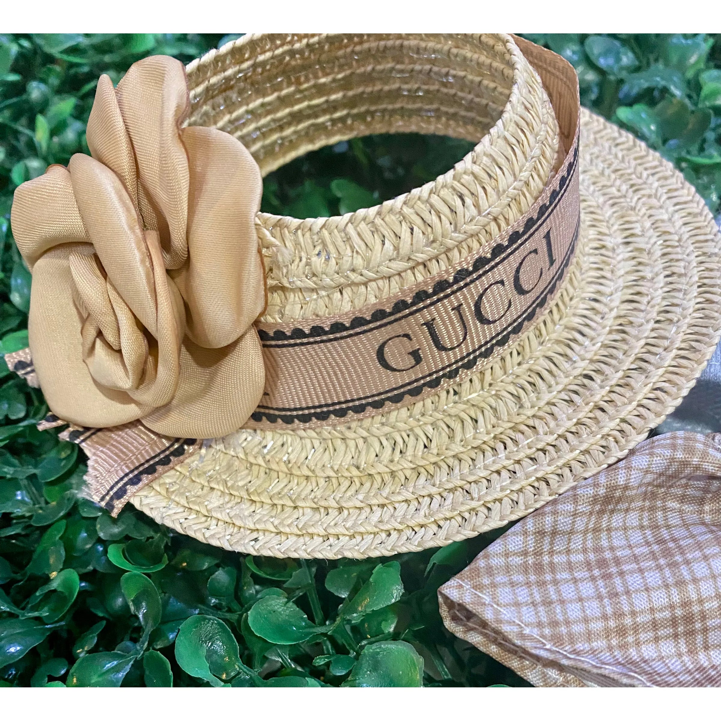 Plaid Skirt Labubu Outfit Set – Top, Skirt & Hat for Collectible Display