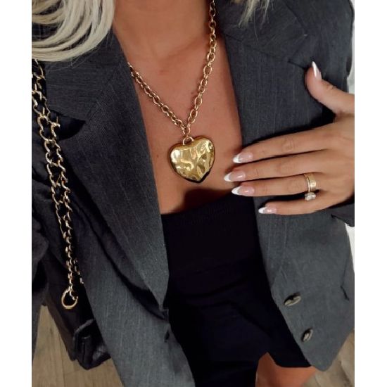 Gold Hammered Heart Pendant Necklace – Water Resistant 18k Gold Stainless Steel