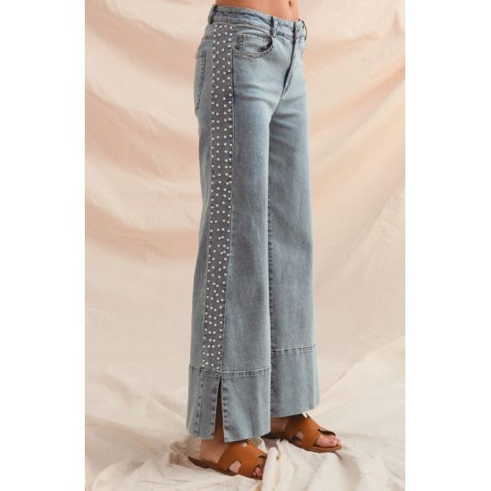 Pearl Embellished Flare Jeans – Light Denim