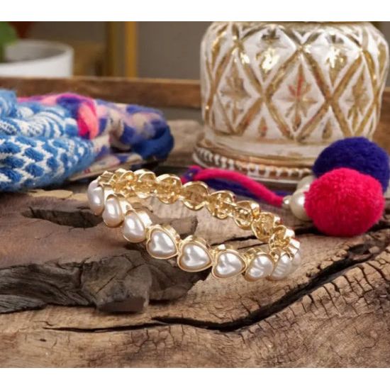 Pearl Hearts Stretchy Bangle – Gold and Pearls