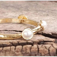Pearl Hammered Gold Stretch Bangle Bracelet