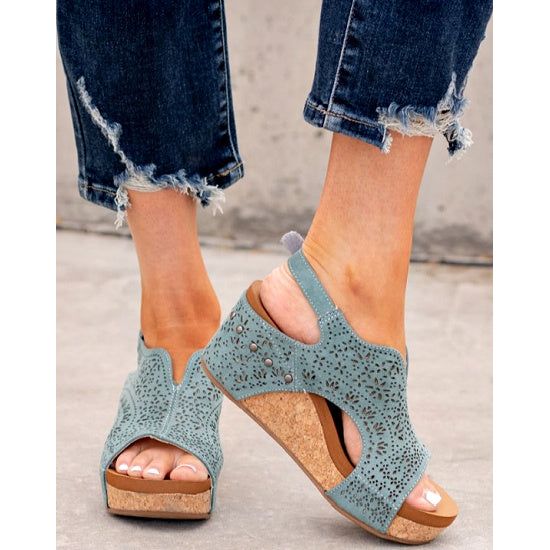 Very G Turquoise Wedges